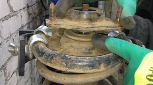 ГАРАЖНЫЕ НИШТЯЧКИ. Обзор гидравлической стяжки пружин.