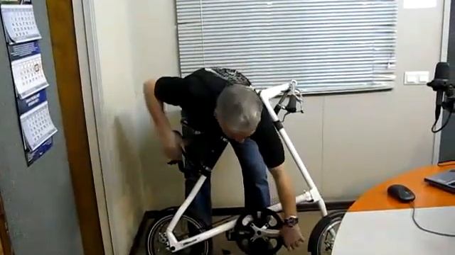 Велосипед STRIDA5 складной небольшой смотреть онлайн