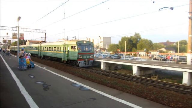 "Зелёный!" Электропоезд ЭМ2-019, Московская область / EMU EM2-019, Moscow region смотреть онлайн