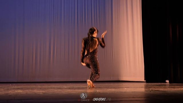 BRANDI | TU VENENO смотреть онлайн