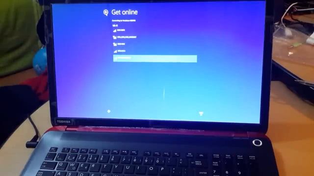 Toshiba Qosmio X70-B-10T Unboxing смотреть онлайн