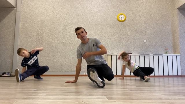 Обучалка Six step (дорожка) футворк брейк данс смотреть онлайн