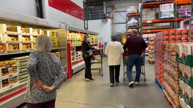 GROCERY SHOPPING In COSTCO, Prince George, BC , May Nakilala Tayong Kabayan Working There…||Sofie D
