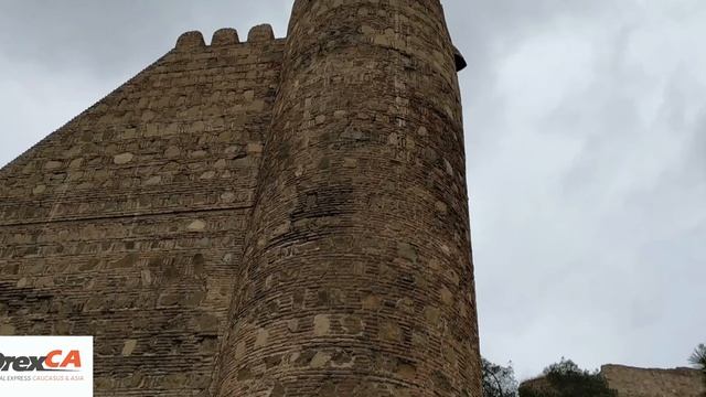 Tbilisi City Tour, walking in Old Tbilisi, city sights and people смотреть онлайн