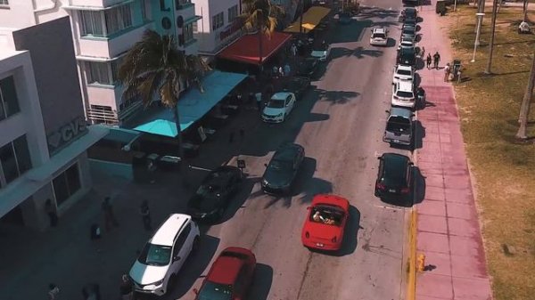 Almighty- Astronauto (Video Oficial)