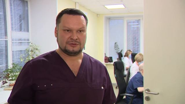 В онкологической больнице первый пациент прошел процедуры на новом линейном ускорителе смотреть онлайн