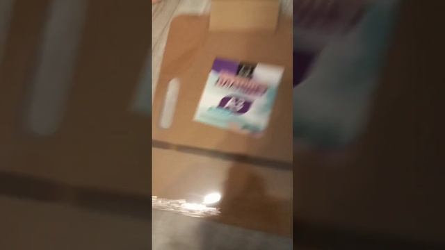 мне бабушка на день рождения подарила мальберт профисиональную акворель и кисти из белки и планшет смотреть онлайн