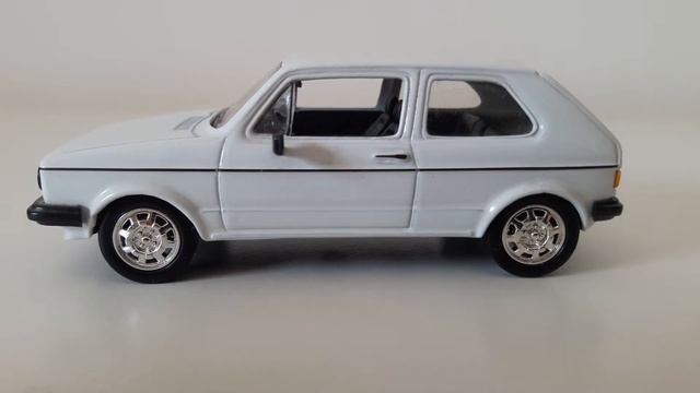 VOLKSWAGEN GOLF GTI 1:43 (1984) смотреть онлайн