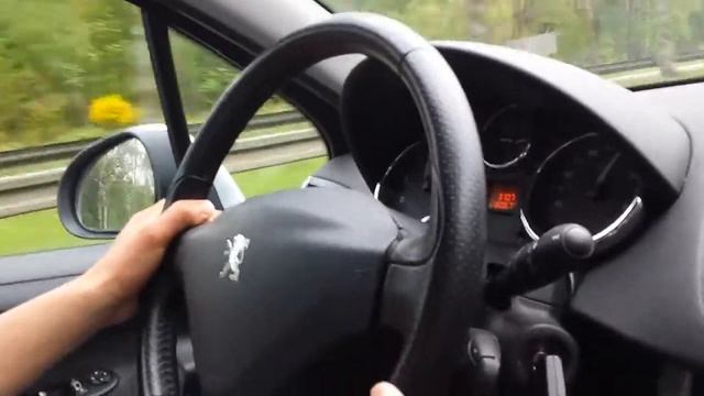 essai peugeot 207 1 6 hdi 90 смотреть онлайн