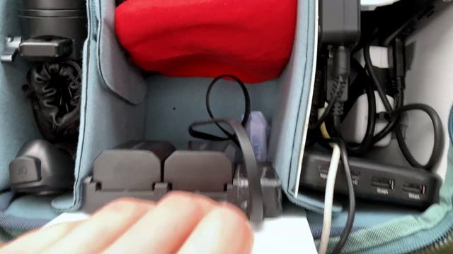 Building My Travel Camera Bag [Data & Power Mod] смотреть онлайн
