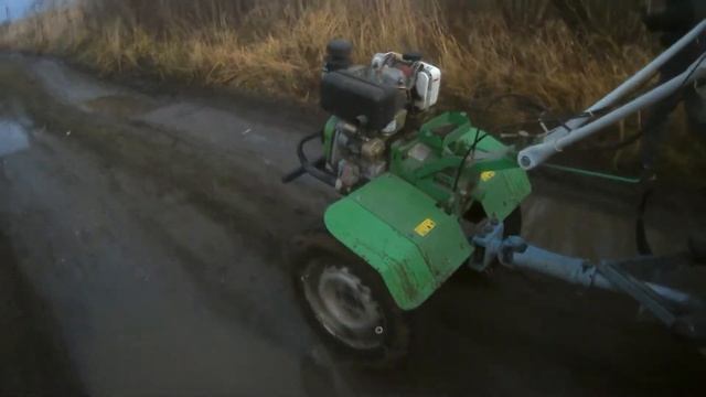 Покатушки на дизельный мотоблок Варяг + цепи + бернаут.Часть #1 | Покатушки #10 | Эпичные будни 5 смотреть онлайн