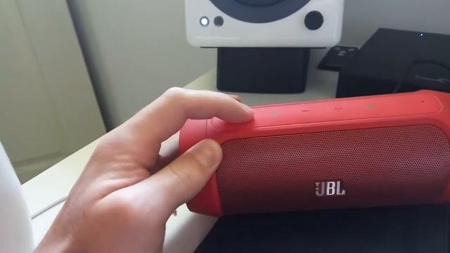 JBL Charge 2 Malfunction смотреть онлайн