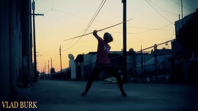 Кукушка ( хлоя брюс ) смотреть онлайн