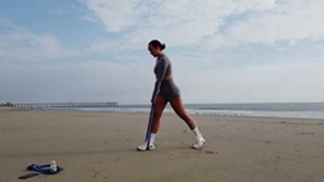 Тренировка ног и ягодиц с резинками смотреть онлайн