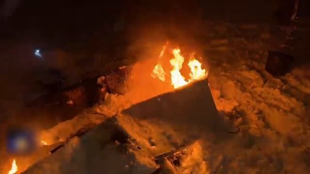 ЗАГОРЕЛСЯ ХОЛОДИЛЬНИК И СЛОМАЛСЯ ТЕЛЕФОН ОТ ПЕТАРД - Follentas, MuhanJan, Vatarls, Gloomy смотреть онлайн