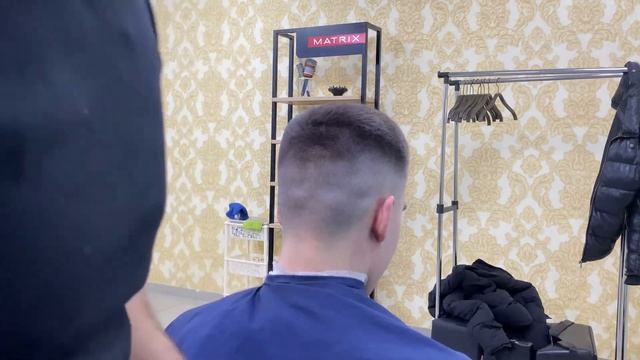 Мужская стрижка 393#топовая?#стрижка#2022#haircut#hairstylist смотреть онлайн