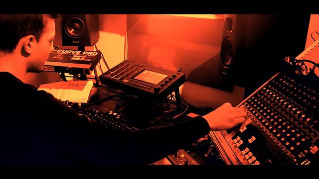 Dissolver | Hard Techno Live Hardware Coronavirus Jam #008 | TR-8S | MPC Live | AS-1 | смотреть онлайн