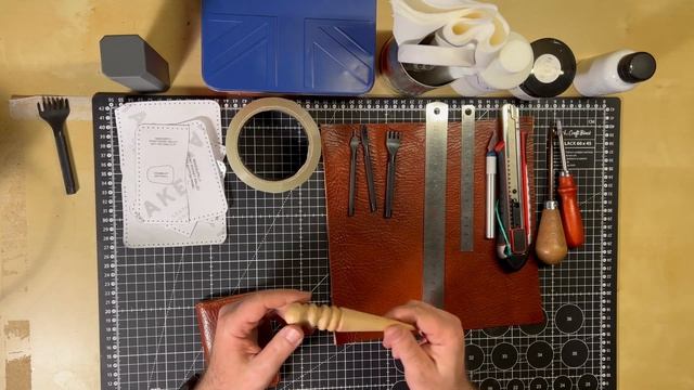 Мое первое изделие из кожи! смотреть онлайн