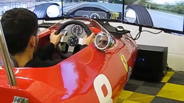 Ferrari simulator RF2 смотреть онлайн
