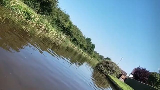 seaflo kayak Trent & Mersey canal смотреть онлайн