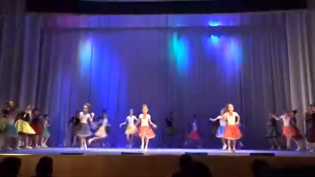 "Настроение рок-н-ролл" объединение эстрадного танца "Граффити" смотреть онлайн