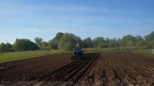 Нарезаем борозды трактором МТЗ 80