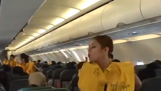 Стюардессы Cebu Pacific Air смотреть онлайн
