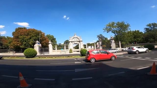 Partere, Oldest Royal Palace, Oldest Catedral and Museo del Prado Madrid Spain смотреть онлайн