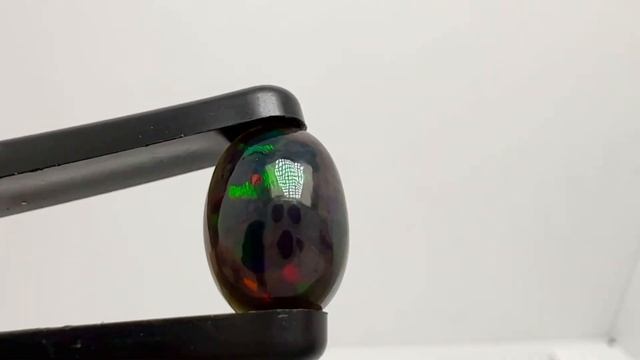 Натуральный черный опал 2,76 карат смотреть онлайн