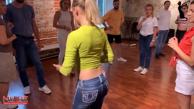 «Штучки от Мармур» |КИЗОМБА |KIZOMBA. Тонкости ведомости для партнерши при поворотах смотреть онлайн