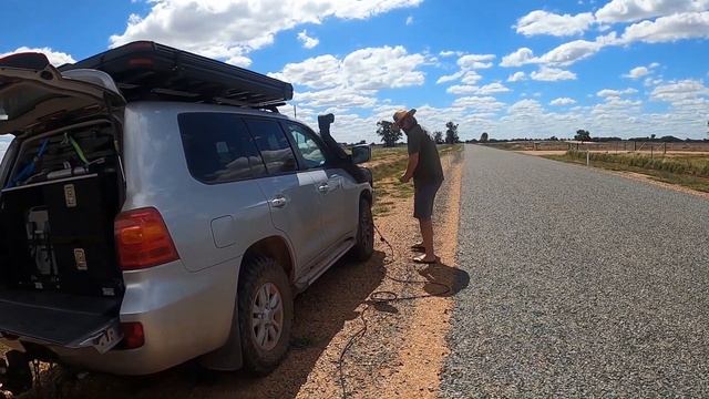 Geographical Centre of NSW - Caravanning Australia E03 смотреть онлайн