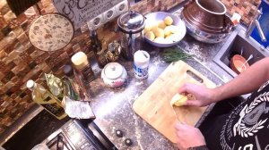 Тушеная курица с овощами в афганском казане.