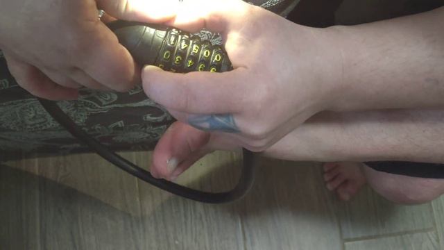 Как открыть кодовый замок для велосипеда/мопеда, самый быстрый и практичный способ. Из 5 цифр!!! смотреть онлайн