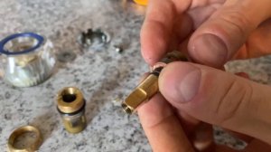 Течет кран? Капает кран? РЕМОНТ КРАН БУКСЫ ЗА 10 РУБЛЕЙ раз и навсегда проверено!