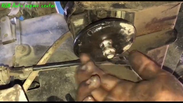engine hil rha kya kare || Why engine vibration of Bajaj auto смотреть онлайн