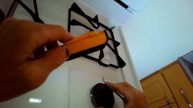 ✨ GAS STOVE CLICKS BUT WON’T LIGHT - 5 MINUTE EASY FIX ✨ смотреть онлайн