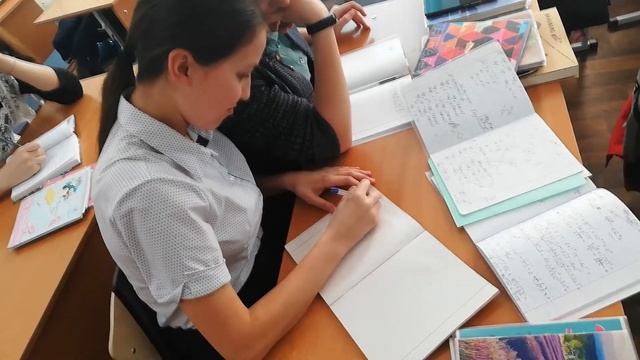 С Юбилеем, школа! Поздравление от выпускников 2021 года! смотреть онлайн