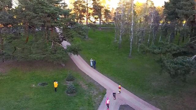 Гонки на самокатах с дрона, волчья горка смотреть онлайн