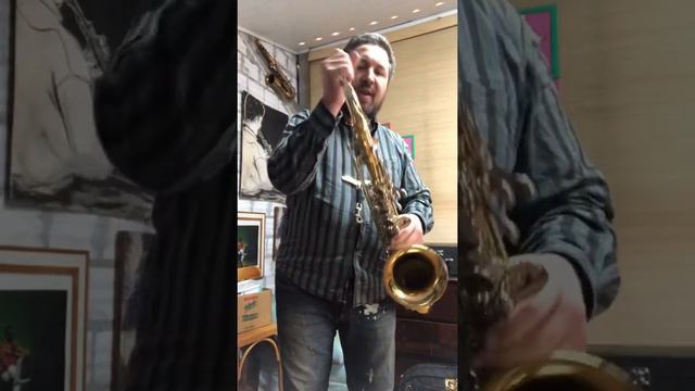 Comparação entre Sax Tenor Yamaha YTS25 x YTS61 смотреть онлайн