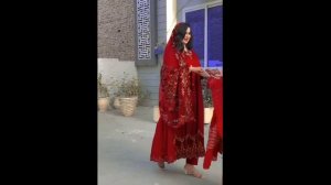 Aliza Sehar - tall & beautiful youtuber | tall woman short man | tall girl short girl