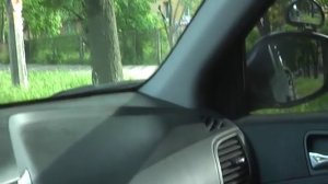 Как подъехать задом к бордюру