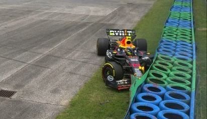 Авария Серхио Переса на практике Гран-при Венгрии смотреть онлайн