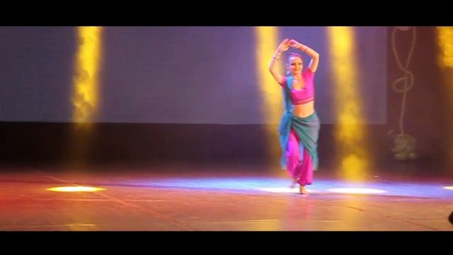 Сольный танец Юлии Воробьевой – Индийский танец смотреть онлайн