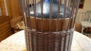 Плетёный каркас для бутыли с помпой из бумажной лозы. Подробный МК