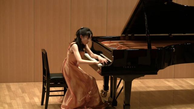 ミュライユ:ラ・マンドラゴール Murail：La Mandrgore played by Moeko Isogai смотреть онлайн