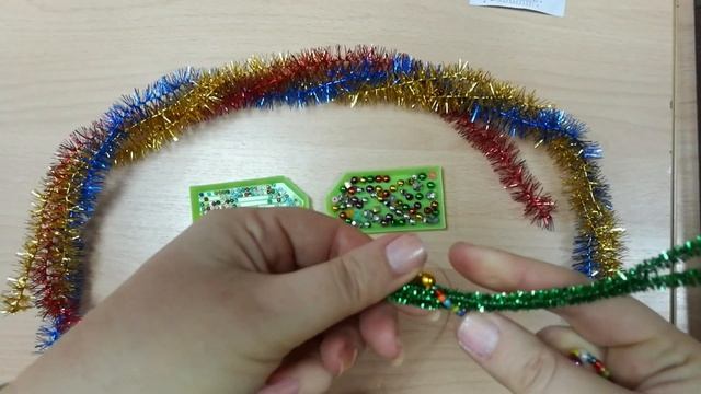 Венок рождественский из бисера. Своими руками.любой начинающий справится. смотреть онлайн