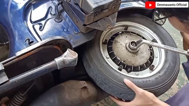 Servis ringan sendiri VESPA EXCEL 1995 PIAGGIO original Blue Mauritius смотреть онлайн