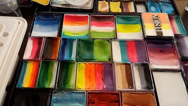 Онлайн-школа аквагрима. Часть первого вводного урока. смотреть онлайн