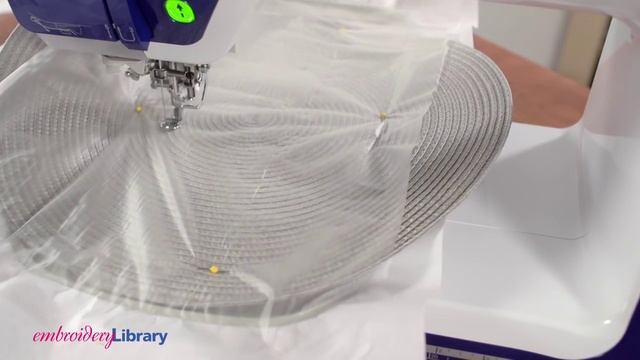 Embroidering on Straw Placemats смотреть онлайн