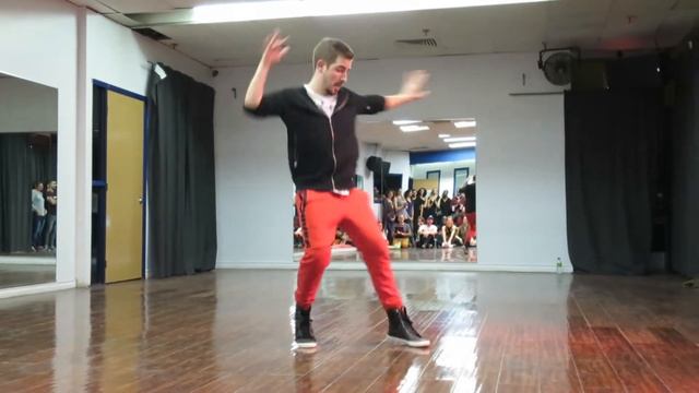 Raphael at the San Tropez Practice Party on January 26th 2018 смотреть онлайн